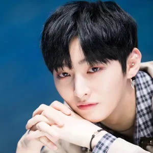 Jisung gallery image