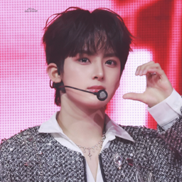 Ling Qi gallery image