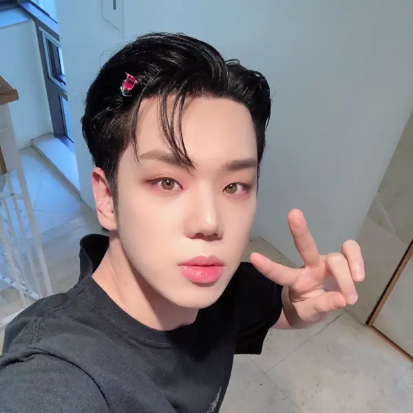 Kim Byeongkwan galerijafbeelding