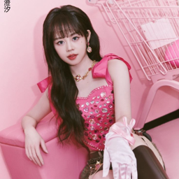 Ouyang Chengxi gallery image