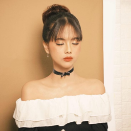 Vanesya gallery image