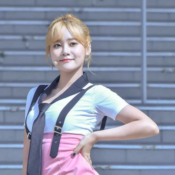 Seo Yuna gallery image