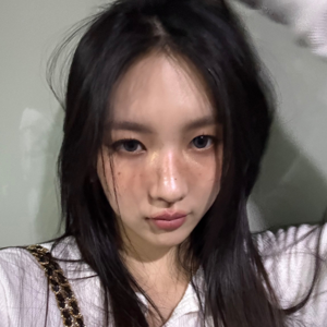 Yeonjung gallery image