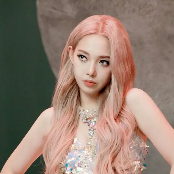 Jeon Somin gallery image