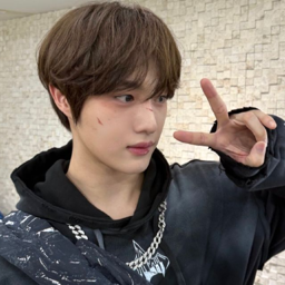 Hyunsuk gallery image