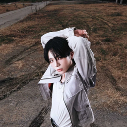 Lee Wonwoo gallery image