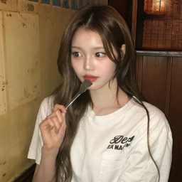 Jeong Saebi gallery image