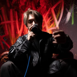 Huckle gallery image