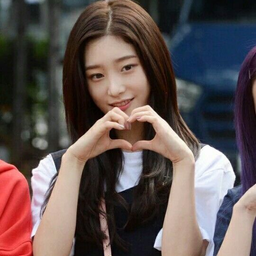 Chaeyeon gallery image
