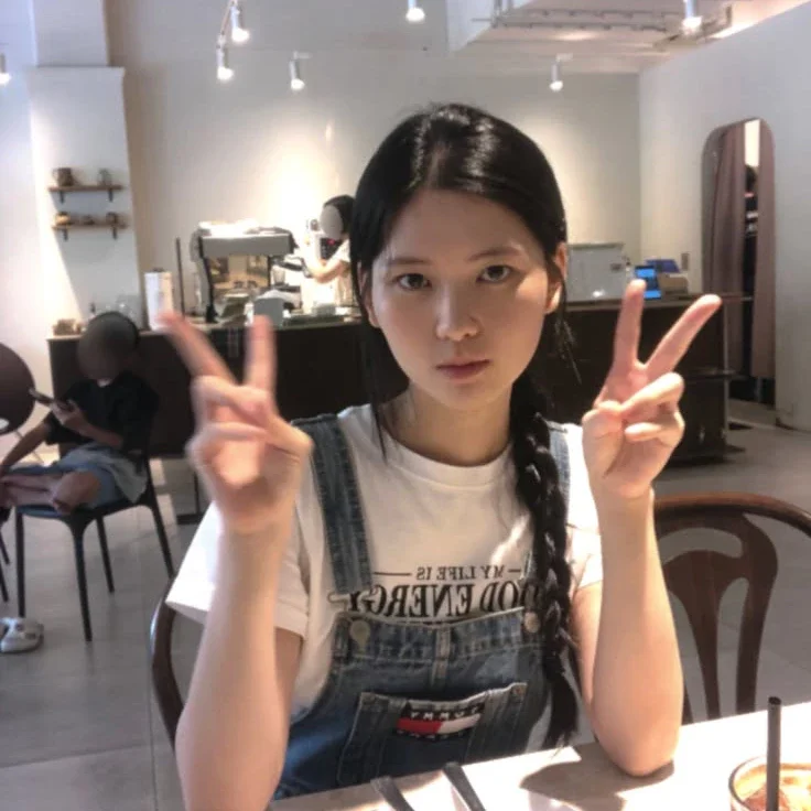 LEE SONGHYUN gallery image