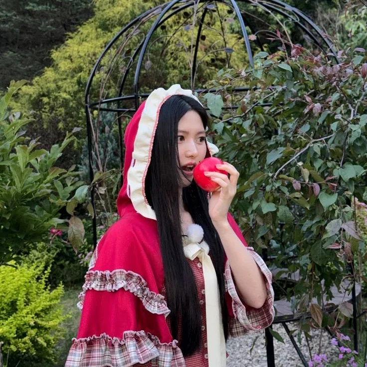 LEE SONGHYUN gallery image