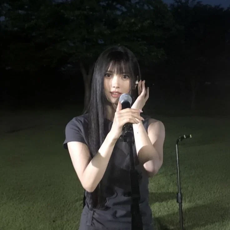 LEE SONGHYUN gallery image