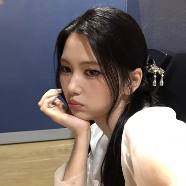 LEE SONGHYUN