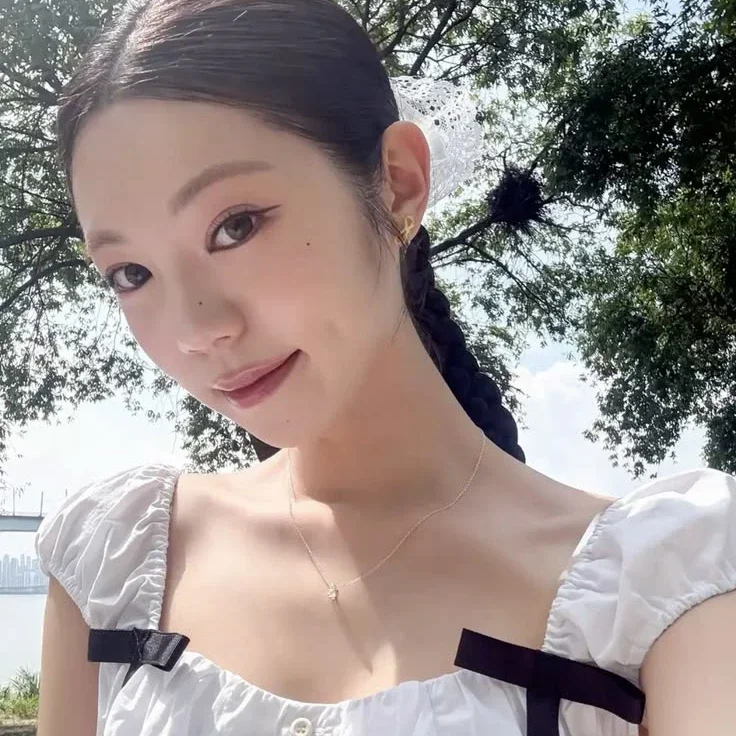 NA YEONGJOO gallery image