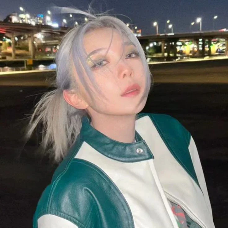 Dami gallery image