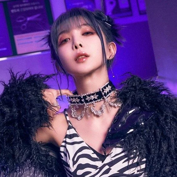 Dami gallery image