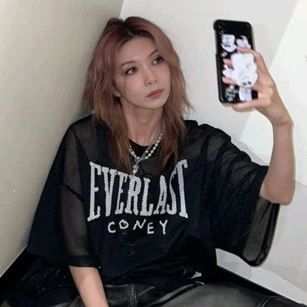 Dami gallery image