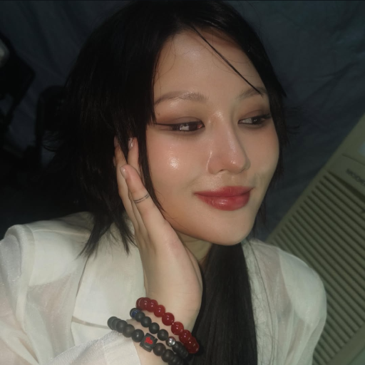 Siyeon gallery image