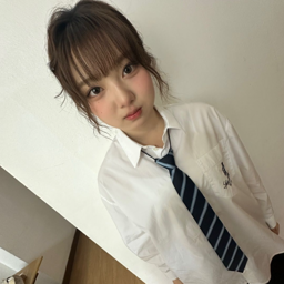 Chaena gallery image