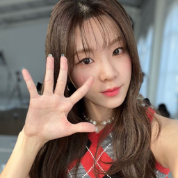 Seline gallery image