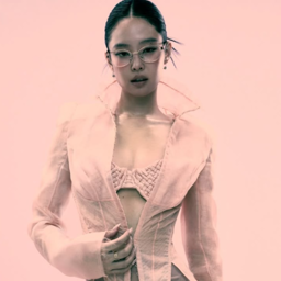 Jennie gallery image