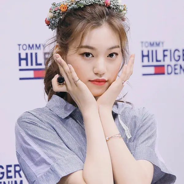 Doyeon gallery image
