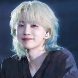 Jeonghan gallery image