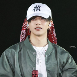 Heeseung gallery image