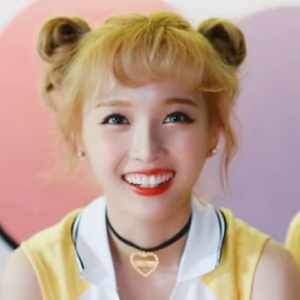 Xuanyi gallery image