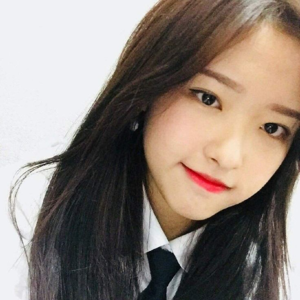 Olivia Hye gallery image
