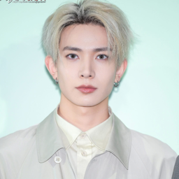 Heeseung gallery image