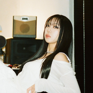 Lee Young-ji gallery image