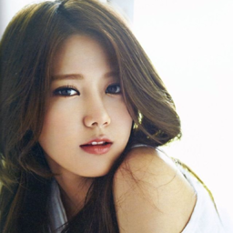 Shin Hyejeong gallery image