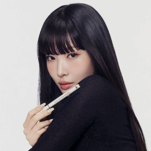 Chungha gallery image