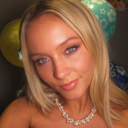 Zara Larsson gallery image