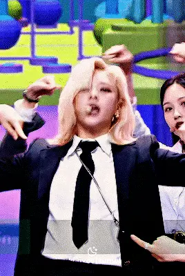 Jeongyeon gif
