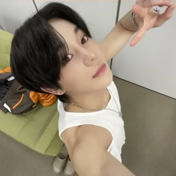 Hyunsoo gallery image