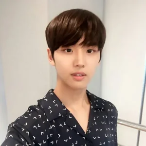 Yang Hongseok gallery image