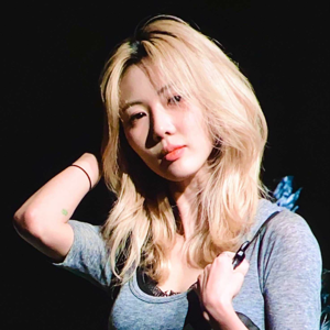 Yoohyeon gallery image