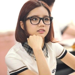 Hyeri gallery image