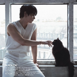 Lee Know gallery image