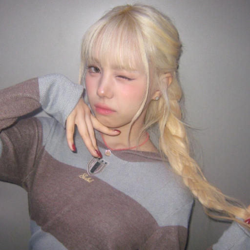 Mia gallery image