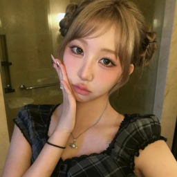 Koo Hanna gallery image