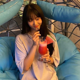 Chaerin gallery image