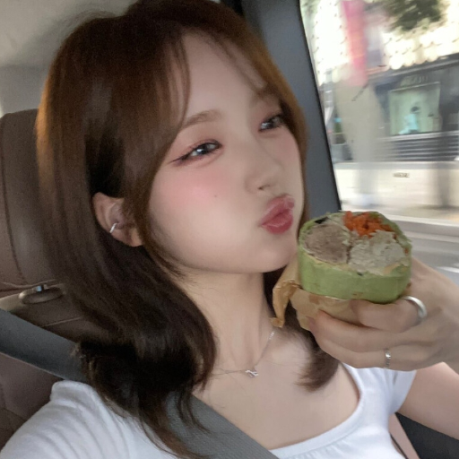E.JI gallery image
