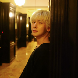 Yeosang gallery image