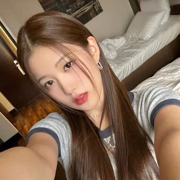 Yoon Jiyoon gallery image