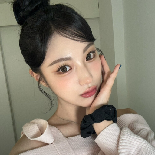 Yeju gallery image