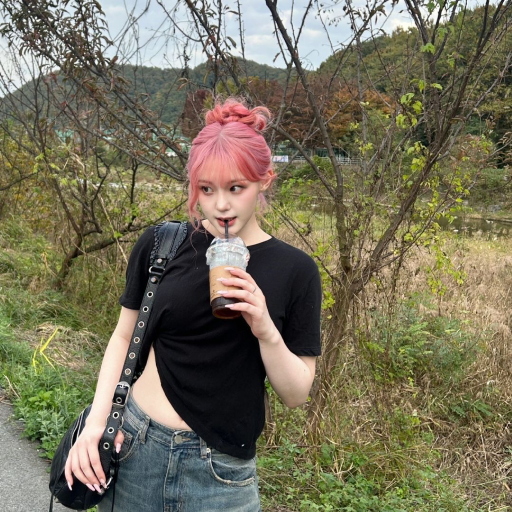 Chaehyun gallery image