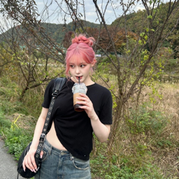 Chaehyun gallery image